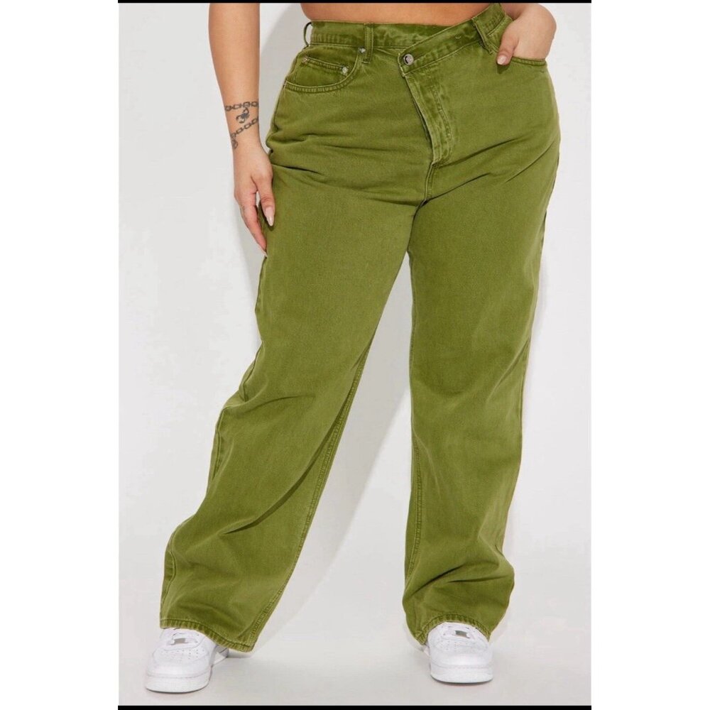 New Fashion Nova Crossover Waist Straight Leg Jeans 16  NWT Light Wash